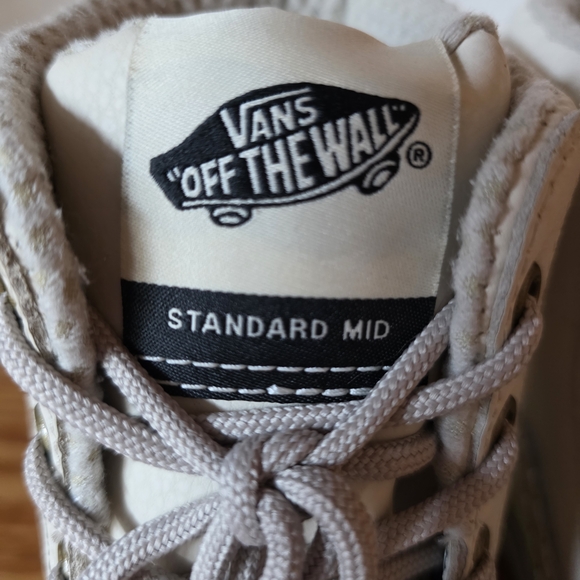 Vans Unisex Cream High-Top Sneakers - Picture 6 of 10